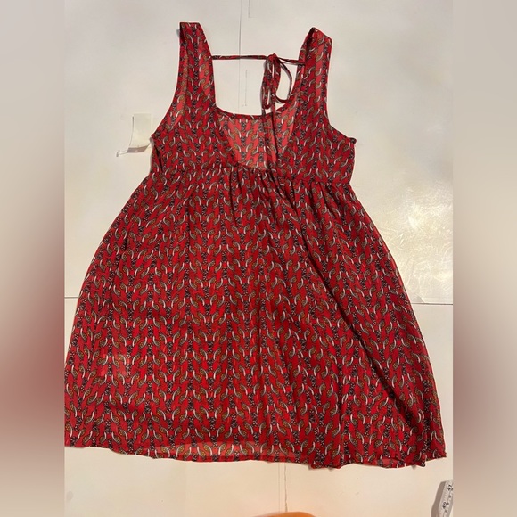 NWT Bongo  Boho Shear Paisley Flowy Tunic backless Red Top Sz. XS - Picture 2 of 11